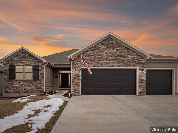 20136 W 224th Terrace, Spring Hill, KS 66083