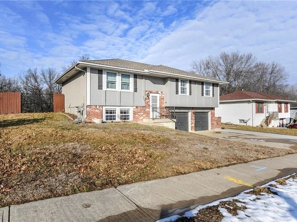 1507 Maple Lane, Pleasant Hill, MO 64080