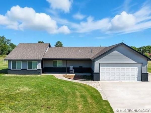 17065 Honeysuckle Lane, Claremore, OK 74019