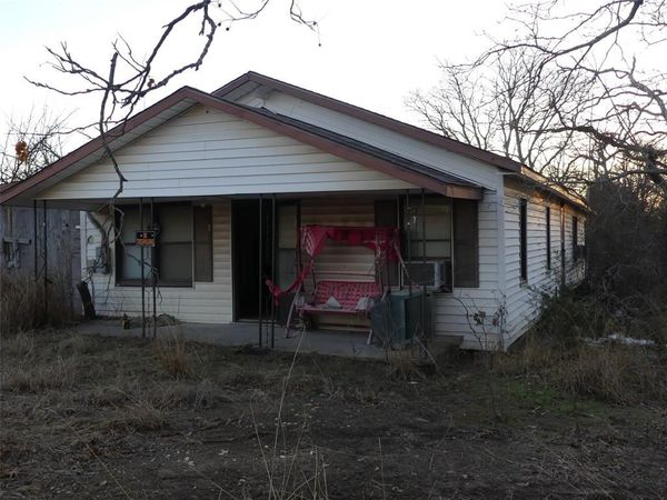 1051 Parker Dairy Road, Forestburg, TX 76239