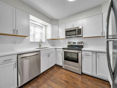 5043 Les Chateaux Drive, Unit 214, Dallas, TX 75235