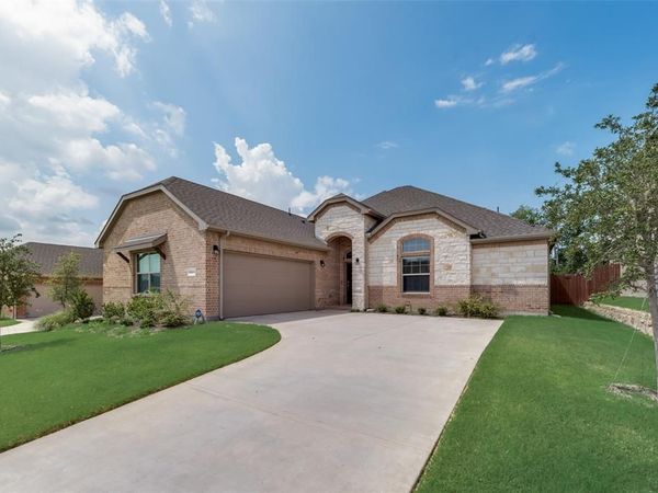 10611 Hidden Hollow Drive, Grand Prairie, TX 76065