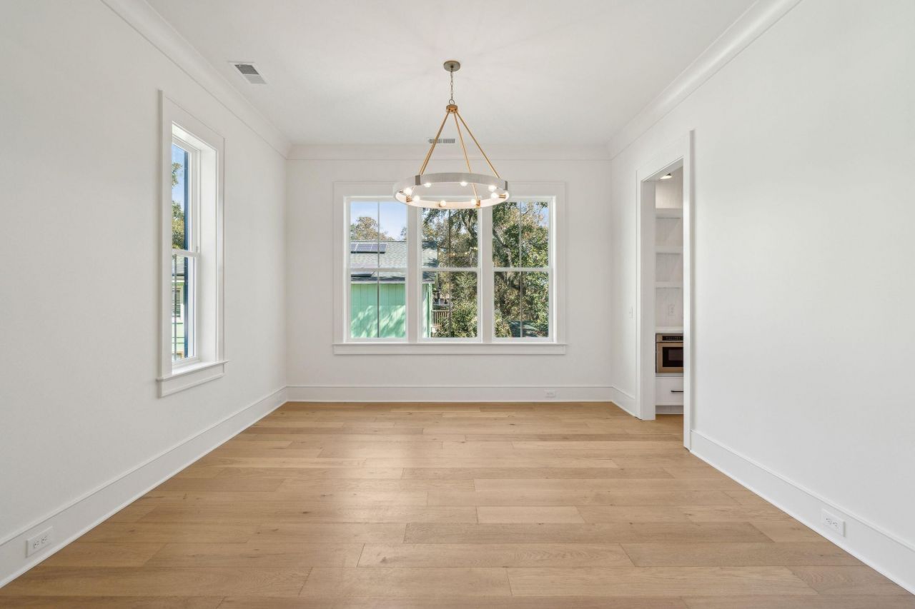 806 Jungle Road Photo 34