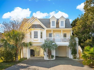 40 Battery Park Road, Edisto Island, SC 29438