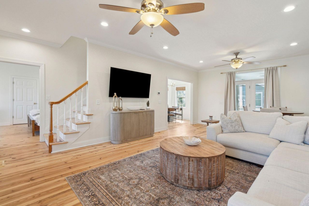 40 Battery Park Road Photo 2