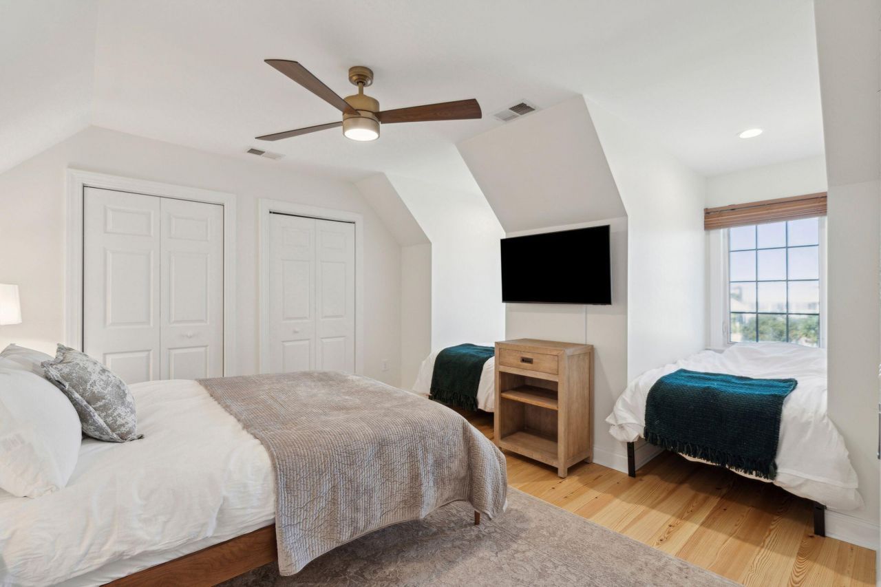 40 Battery Park Road Photo 35