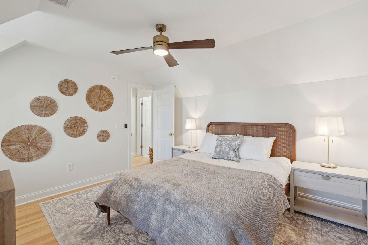 40 Battery Park Road Photo 36