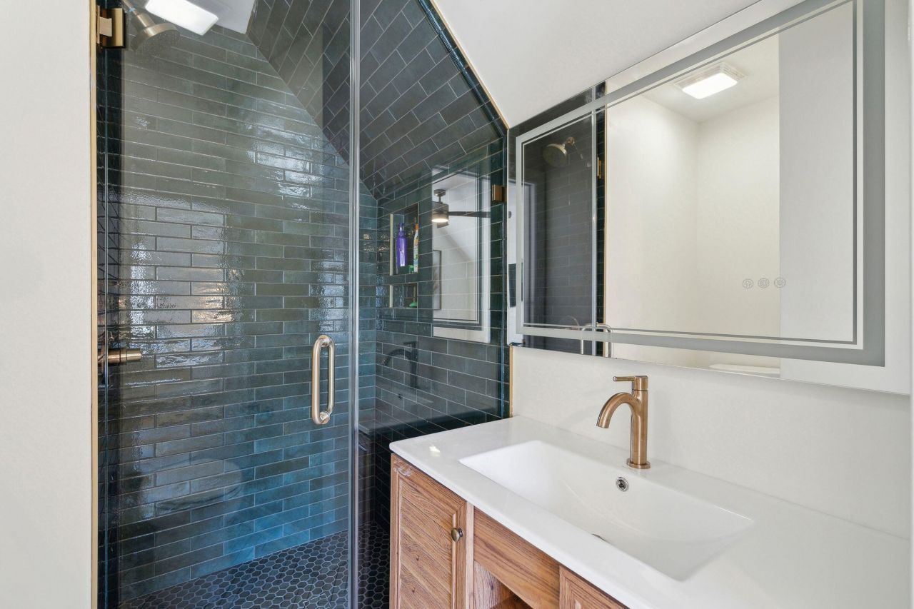 40 Battery Park Road Photo 40