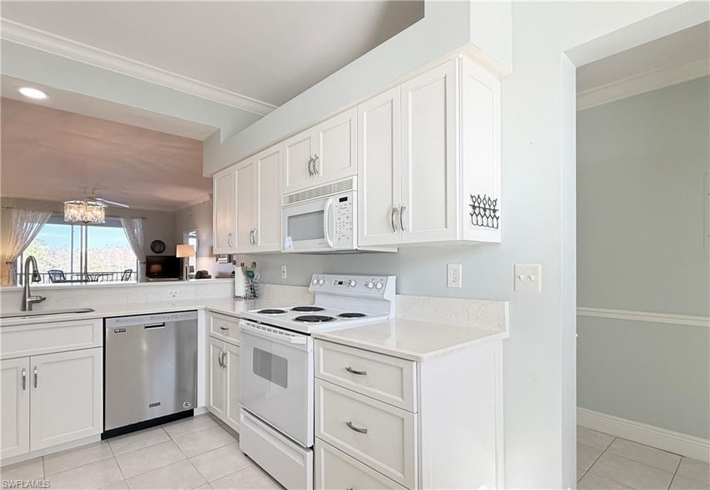 8555 Naples Heritage Dr, Unit 234, Naples, FL 34112 Photo