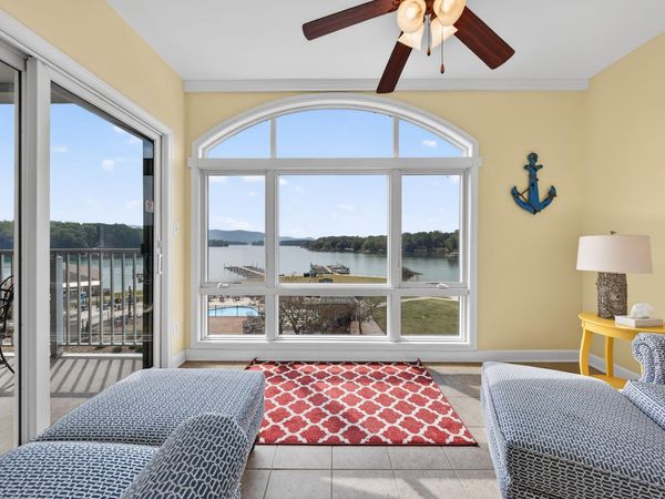 1217 Graves Harbor TRL, Unit 122, Huddleston, VA 24104