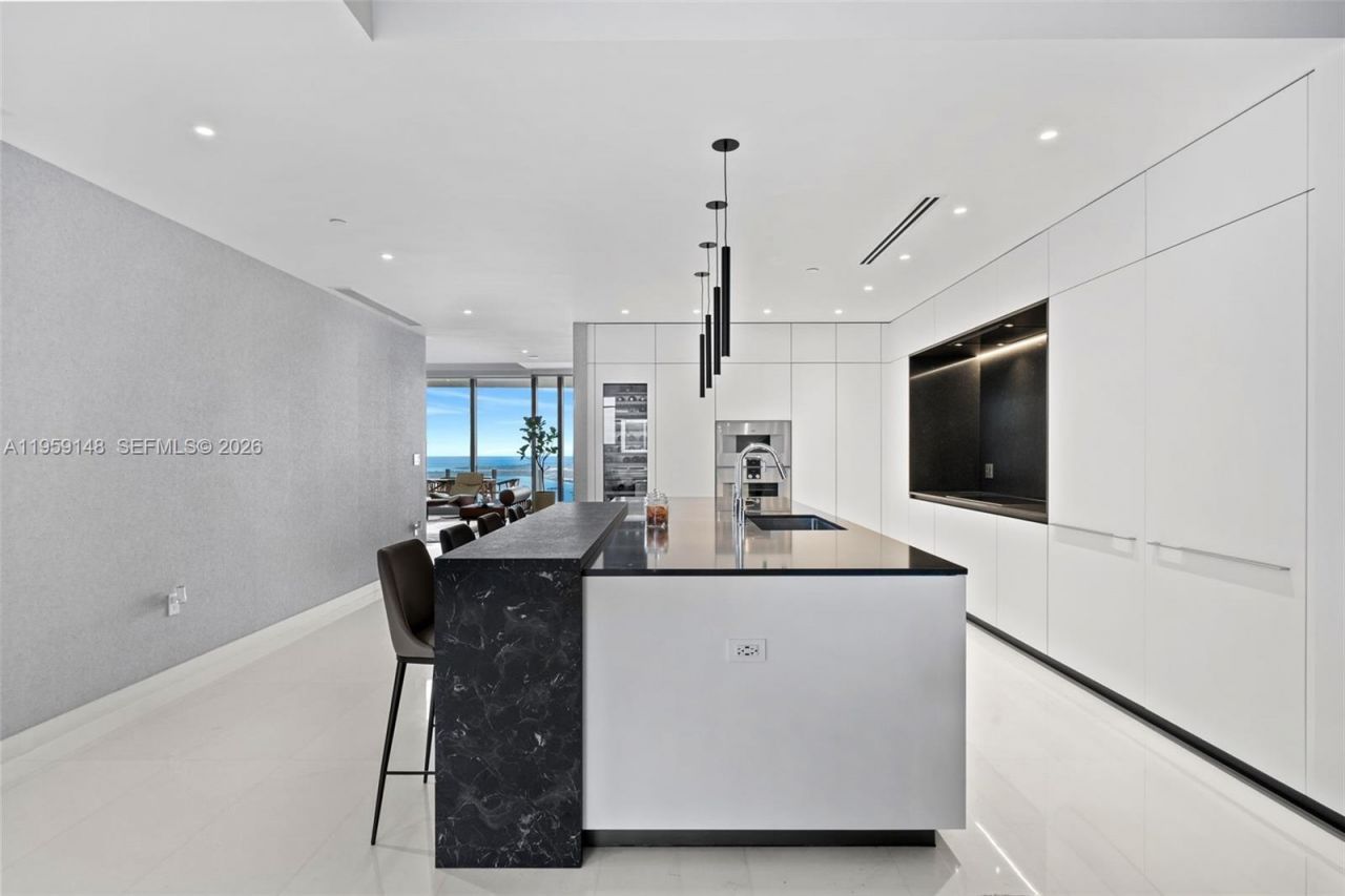 300 Biscayne Blvd Way, Unit 4602, Miami, FL 33131 Photo