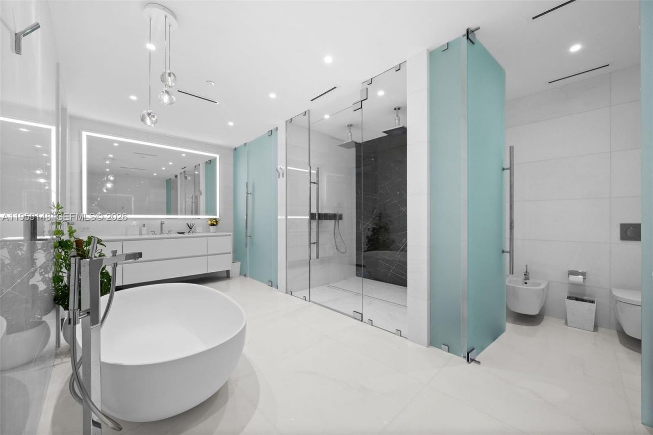 300 Biscayne Blvd Way, Unit 4602, Miami, FL 33131 Photo