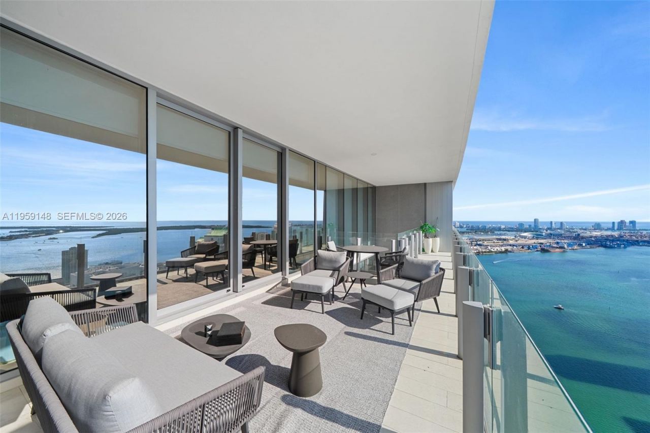 300 Biscayne Blvd Way, Unit 4602, Miami, FL 33131 Photo