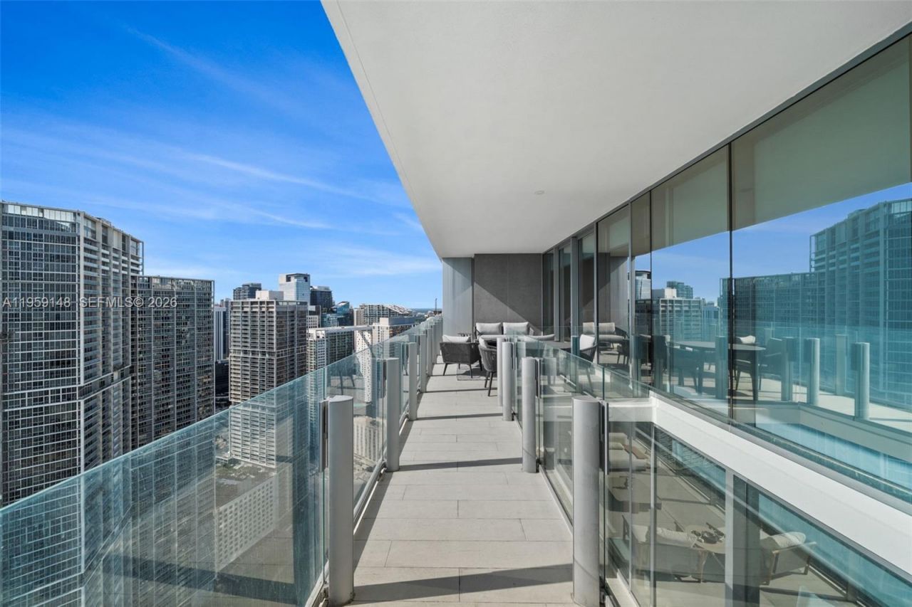 300 Biscayne Blvd Way, Unit 4602, Miami, FL 33131 Photo