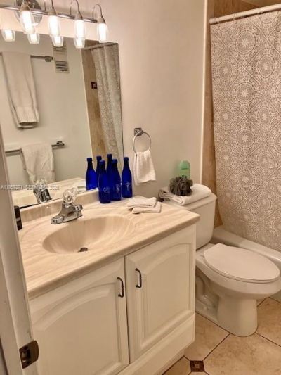 3910 Inverrary Blvd, Unit 304-B, Lauderhill, FL 33319 Photo