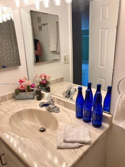 3910 Inverrary Blvd, Unit 304-B, Lauderhill, FL 33319 Photo