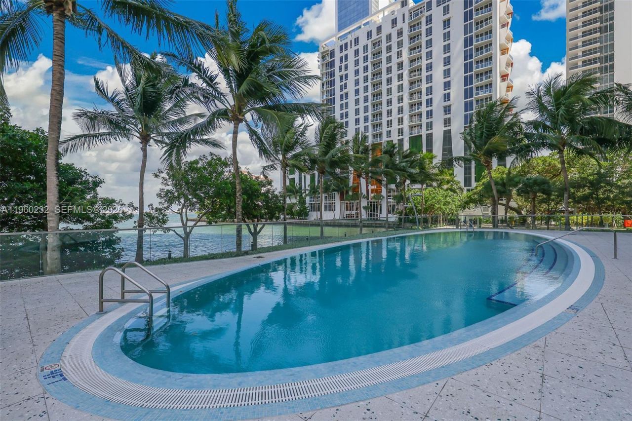 460 NE 28 , Unit 704, Miami, FL 33137 Photo