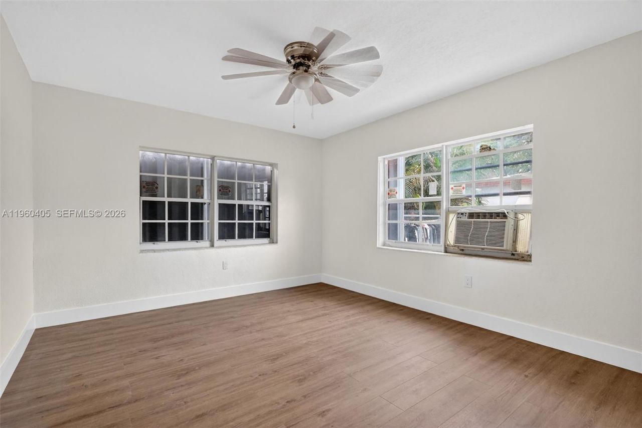 280 NW 34th St , Miami, FL 33127 Photo