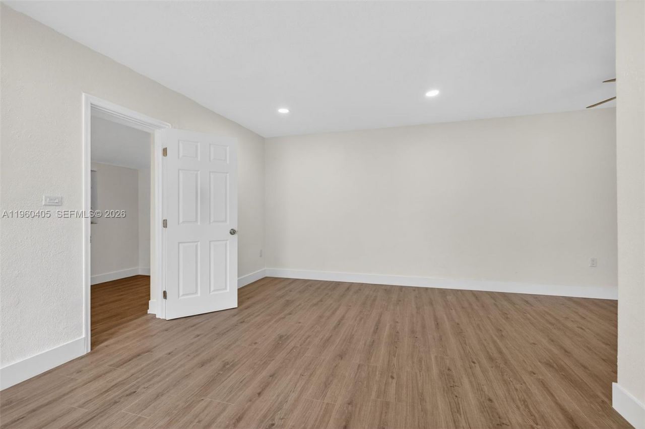 280 NW 34th St , Miami, FL 33127 Photo