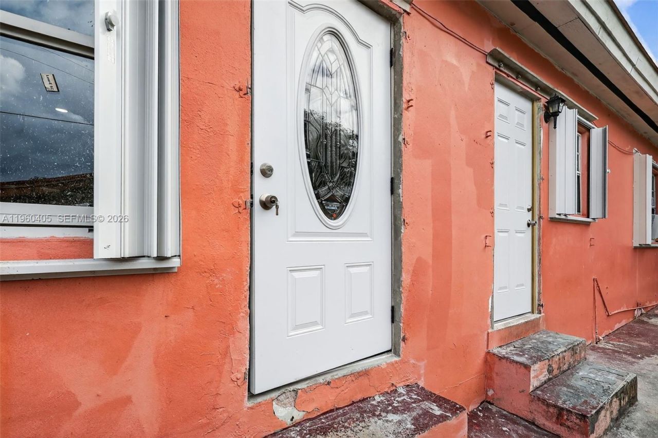 280 NW 34th St , Miami, FL 33127 Photo