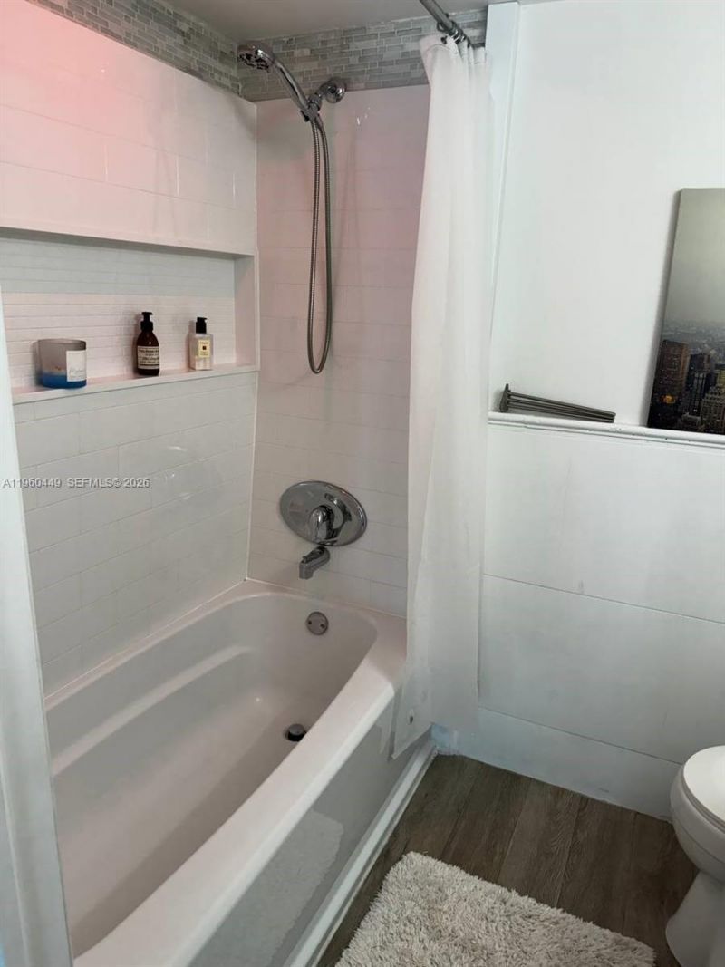 1001 Three Islands Blvd, Unit 331, Hallandale Beach, FL 33009 Photo