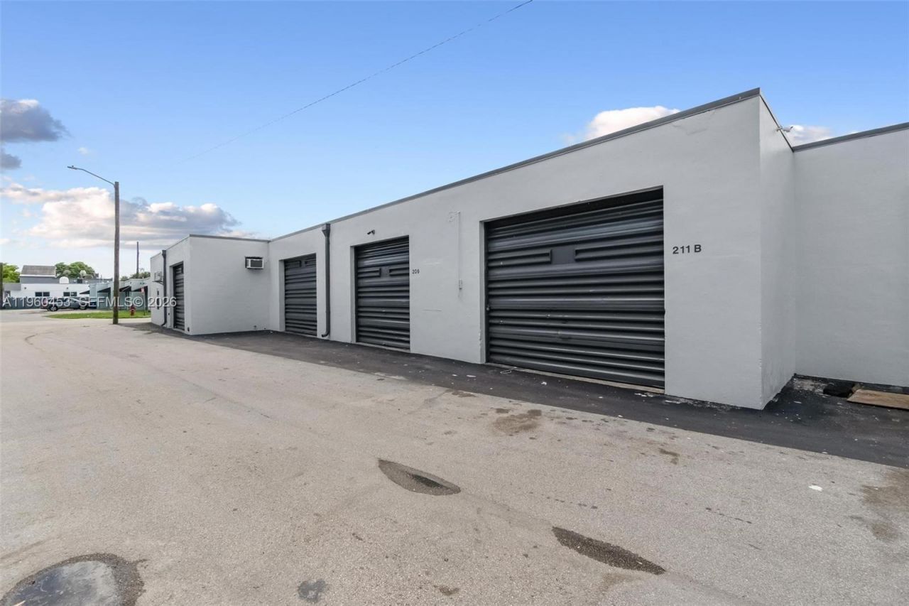 201 SW 21st St , Fort Lauderdale, FL 33315 Photo