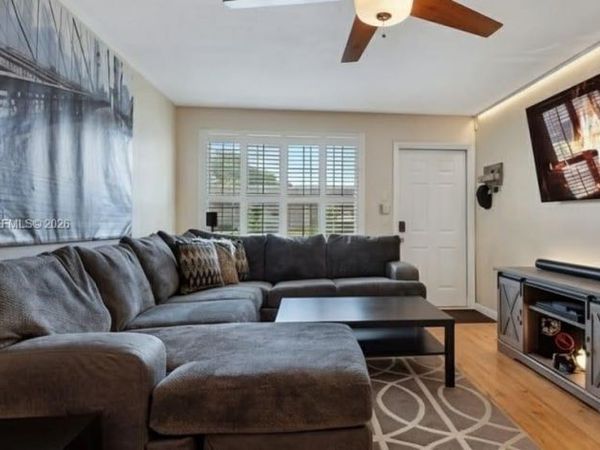 8069 SW 19th Ct , Davie, FL 33324