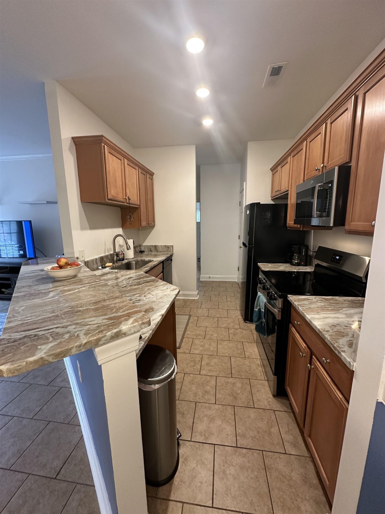 2049 Silvercrest Dr. Photo 12