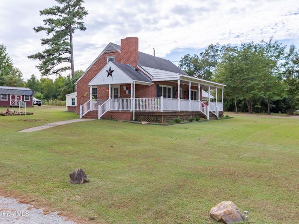 38 Us Highway 158, Roanoke Rapids, NC 27870