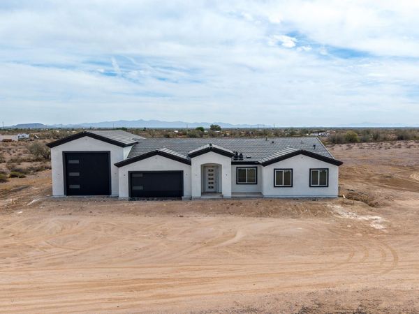 5853 N 425th Avenue, Tonopah, AZ 85354