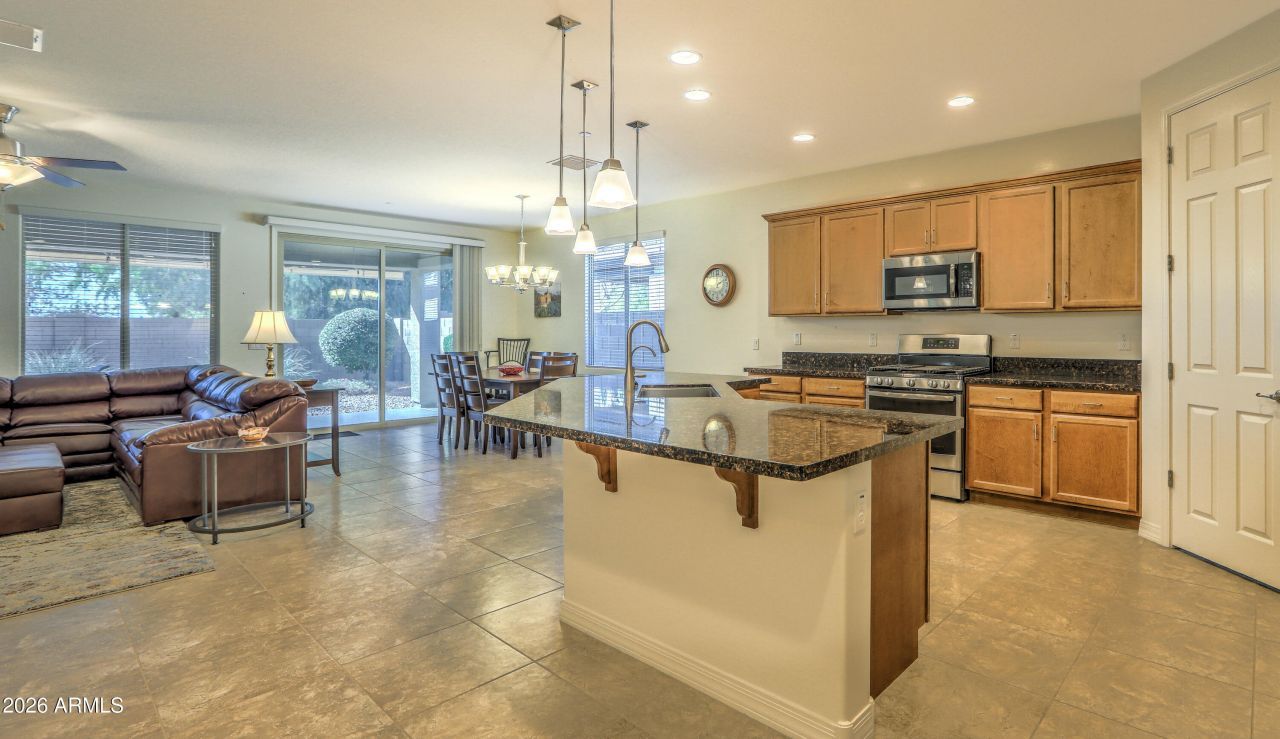 15634 N 109TH Avenue Sun City, AZ 85351