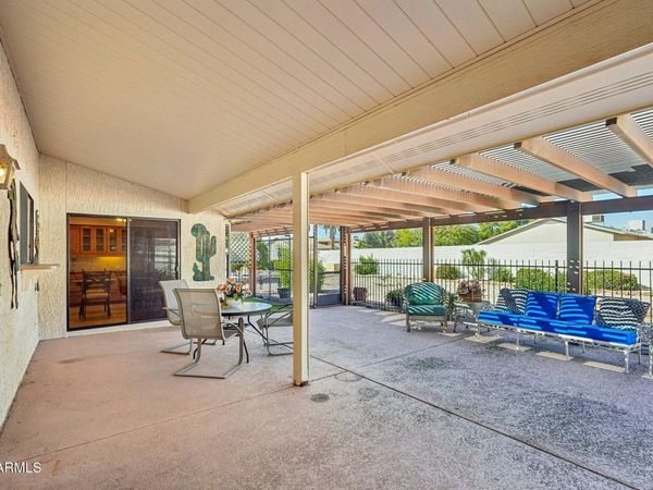 20042 N CROWN RIDGE Drive, Sun City West, AZ 85375