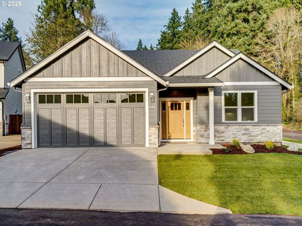 2147 NE SPITZ RD, Canby, OR 97013