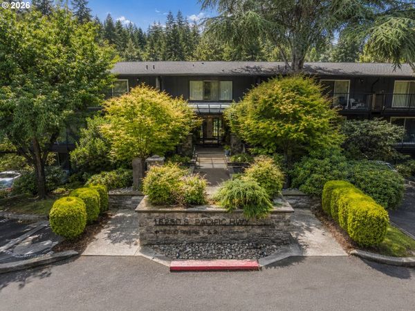 16250 PACIFIC HWY, Unit 69, Lake Oswego, OR 97034
