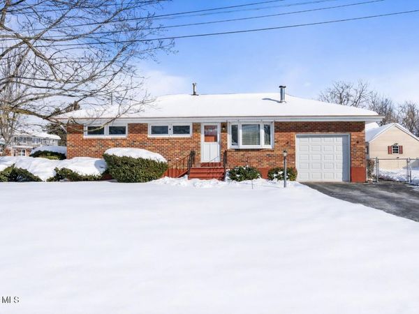 4 Bechard Lane, Waterford, NY 12188