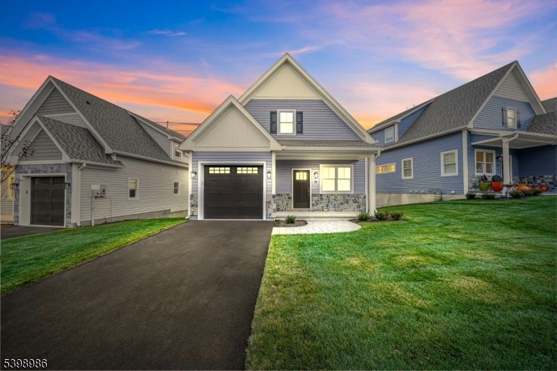 6 Birdie Ln, Boonton, NJ 07005 Main Photo