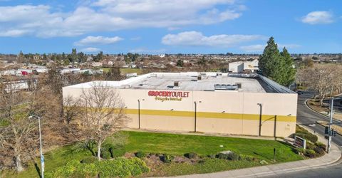 7900 E Stockton Blvd, Sacramento, CA 95823 Photo