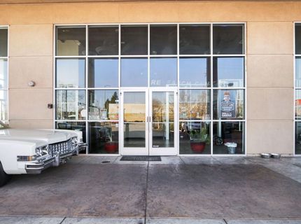 7900 E Stockton Blvd, Sacramento, CA 95823 Photo