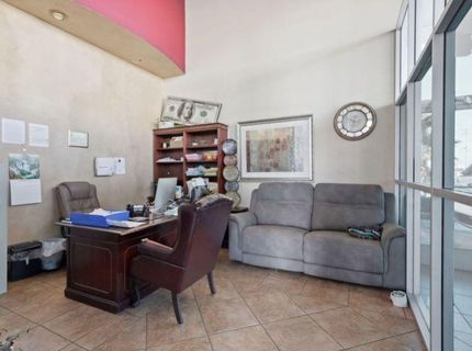 7900 E Stockton Blvd, Sacramento, CA 95823 Photo
