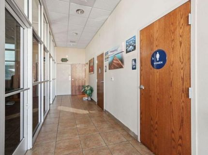 7900 E Stockton Blvd, Sacramento, CA 95823 Photo
