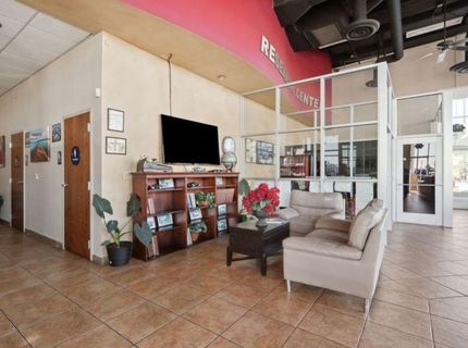 7900 E Stockton Blvd, Sacramento, CA 95823 Photo