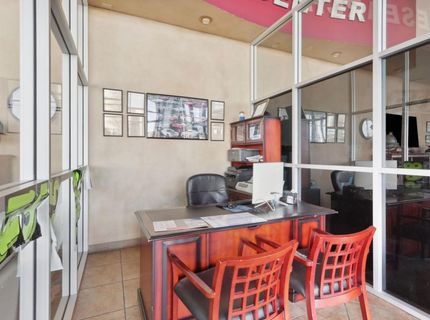 7900 E Stockton Blvd, Sacramento, CA 95823 Photo