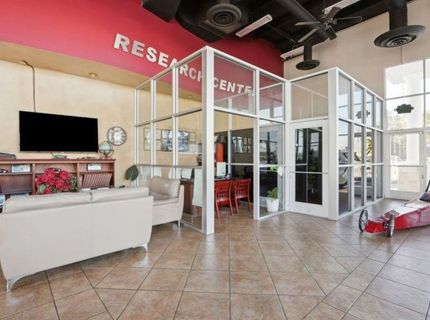 7900 E Stockton Blvd, Sacramento, CA 95823 Photo