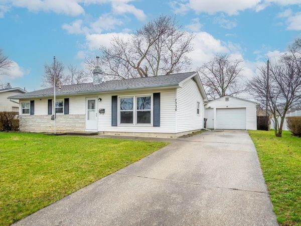 7530 Knightswood Drive, Fort Wayne, IN 46819