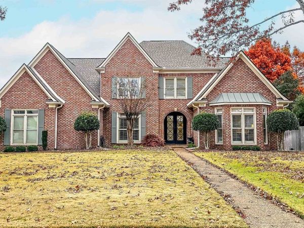 1715 JOHN RIDGE DR, Collierville, TN 38017