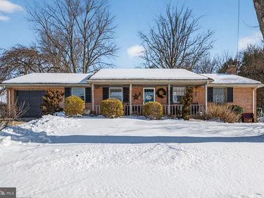 2139 TWIN BROOKS DRIVE, YORK, PA 17408