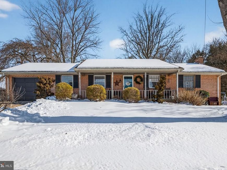 2139 Twin Brooks Drive, York, PA 17408 Main Photo