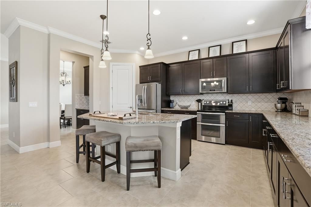 4609 Abaca Cir, Naples, FL 34119 Photo
