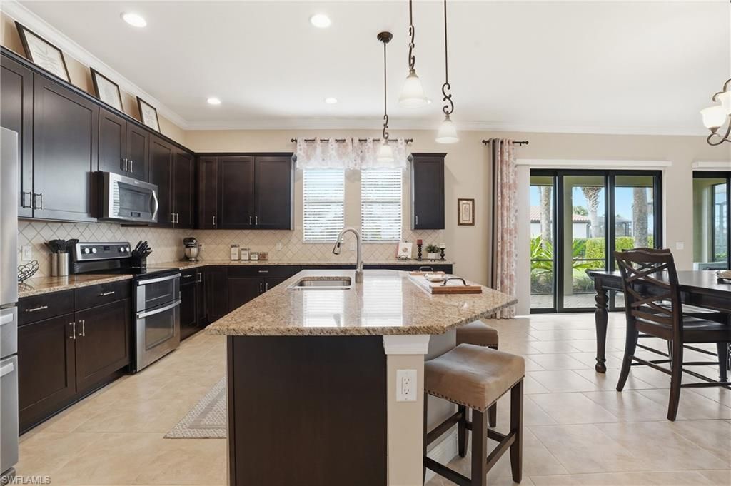 4609 Abaca Cir, Naples, FL 34119 Photo