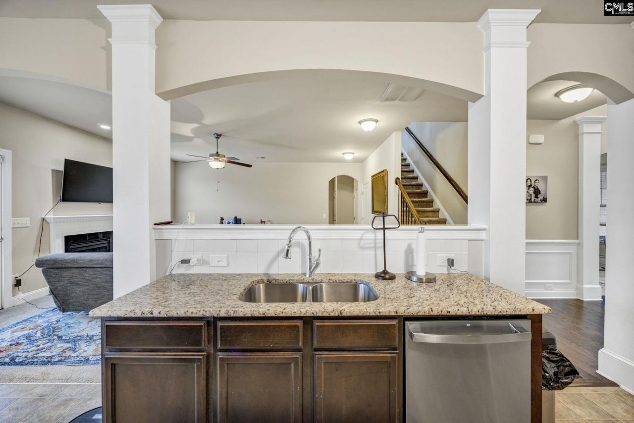 463 Bronze Drive Photo 15